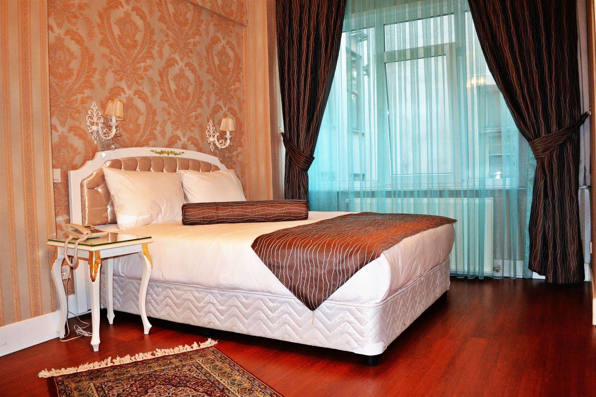 Alyon Hotel Taksim Istanbul Exteriör bild